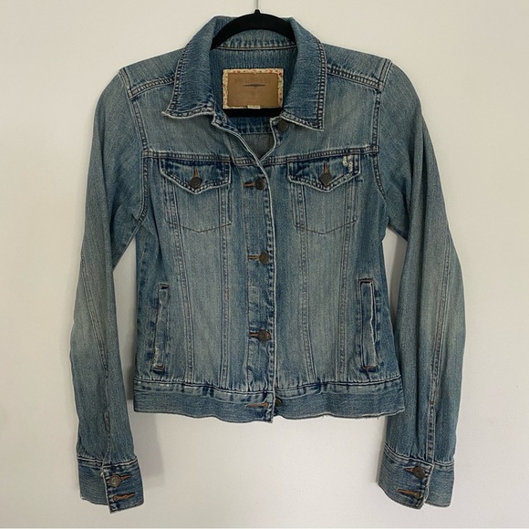 Hollister Sandblasted Denim Jean Jacket - Picture 2 of 3